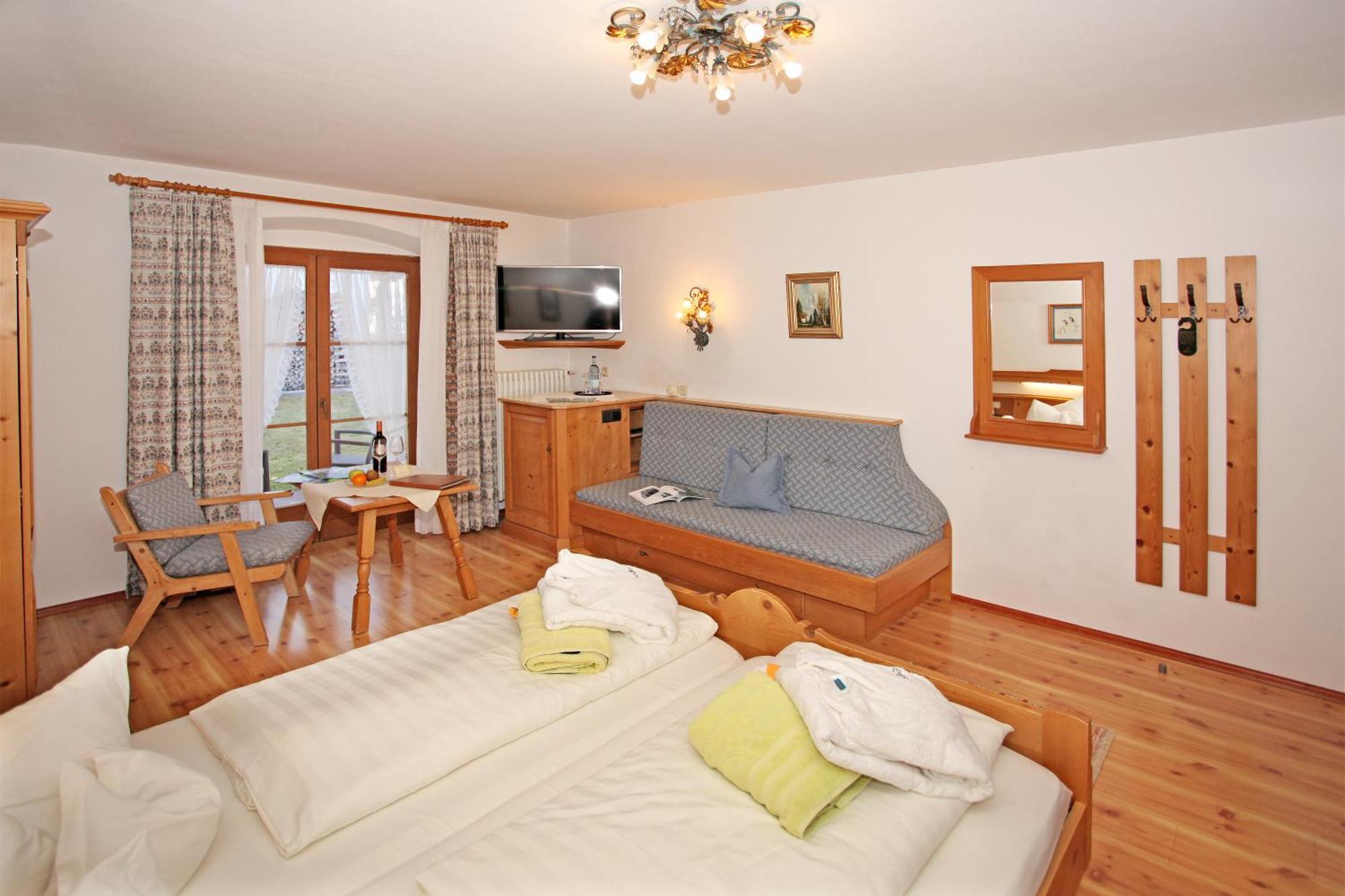 Hotel Alpenhof Krün Habitación foto