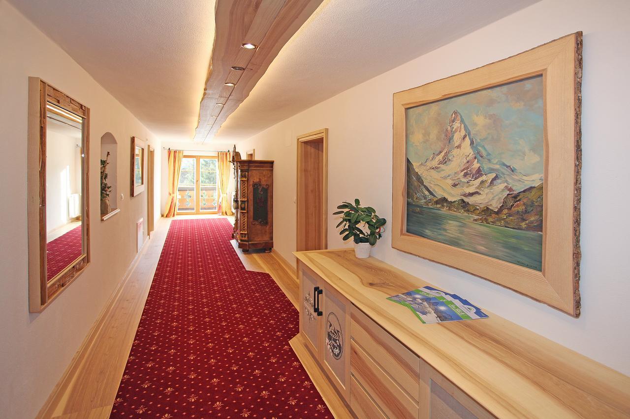 Hotel Alpenhof Krün Exterior foto